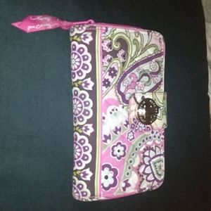 Vera Bradley spacious Wallet